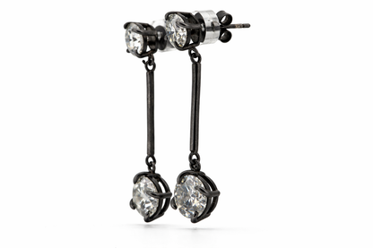 DISCORDIA earrings