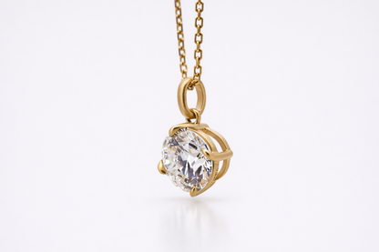 BETWEEN PENDANT