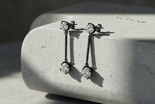 DISCORDIA earrings
