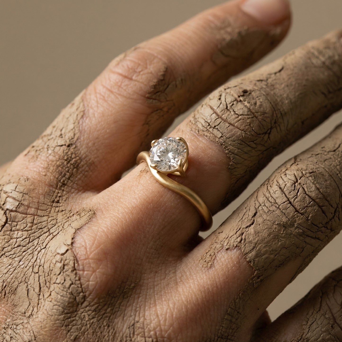 DISCORDIA Ring